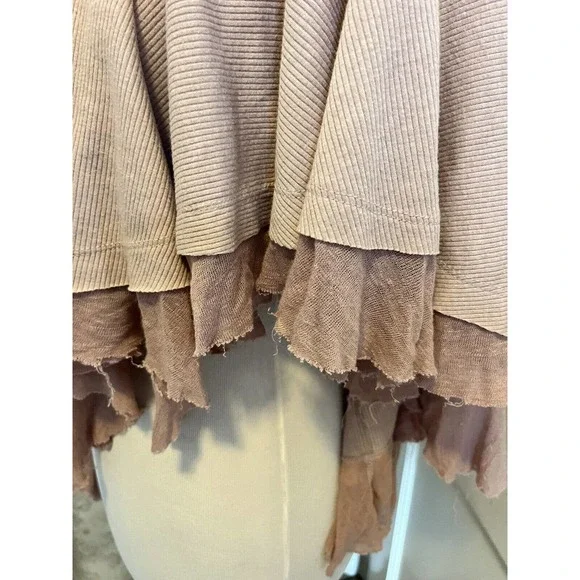 Free People We The Free •XS• Tangerine Thumbhole Flared Hem Distressed Pink Top - Picture 6 of 9